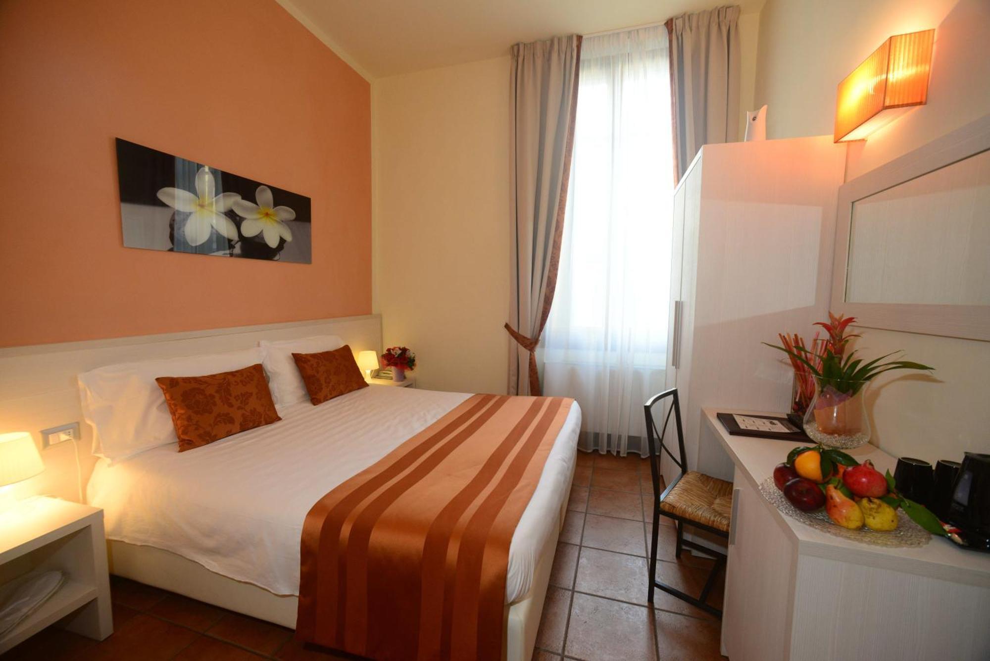 Hotel Bella Firenze Quarto foto